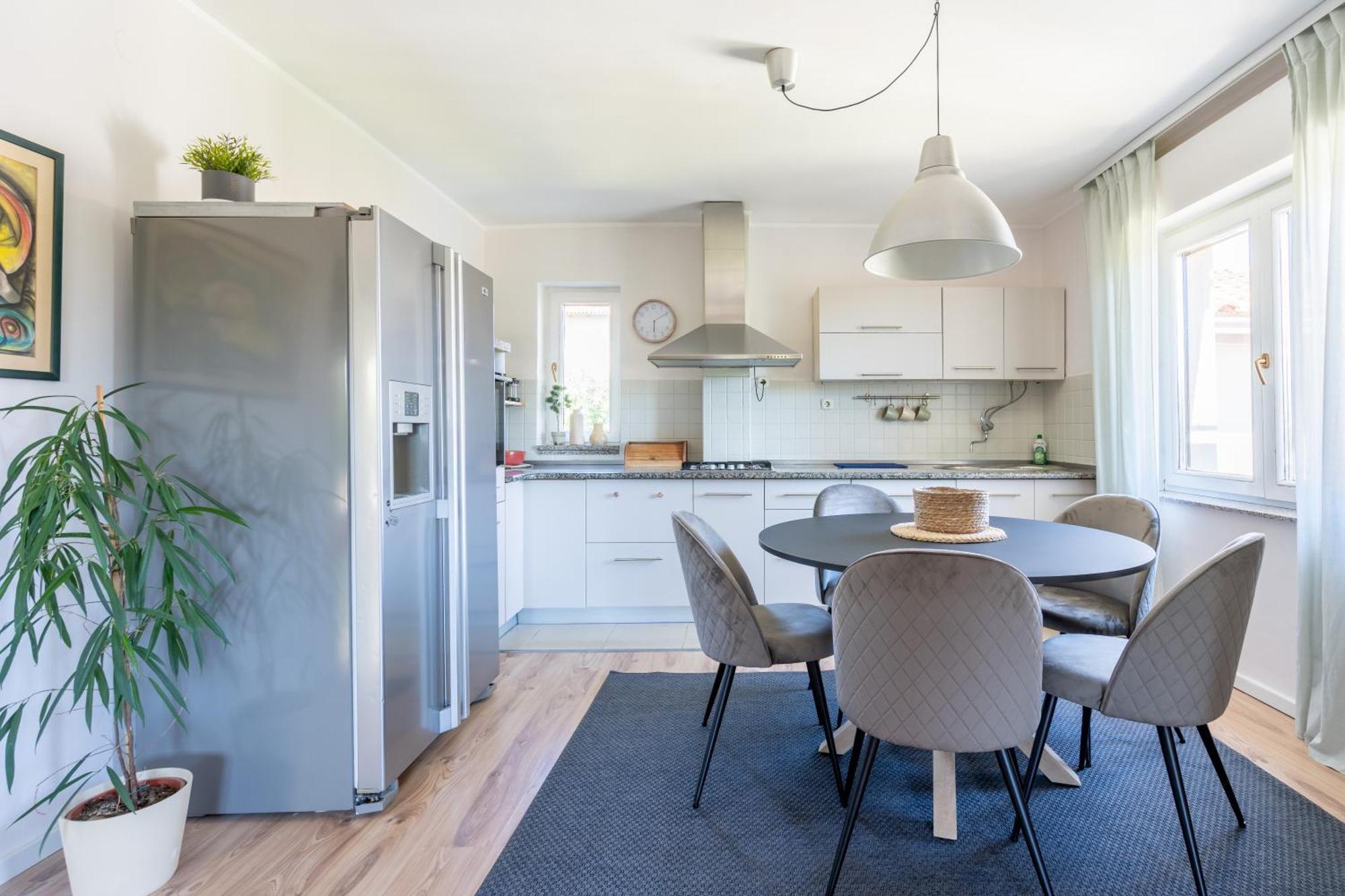 Family Apartment מדולין מראה חיצוני תמונה